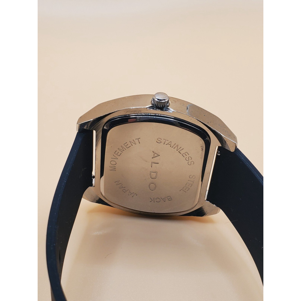 Womens Watch - Picture 4 of 8